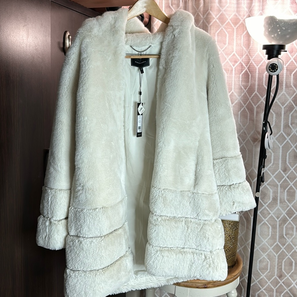 Color ivory